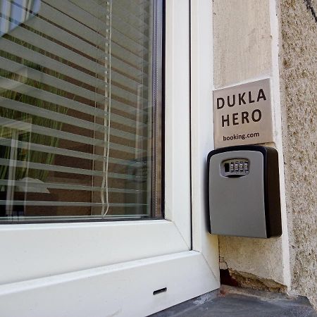 Dukla Hero オロモウツ エクステリア 写真